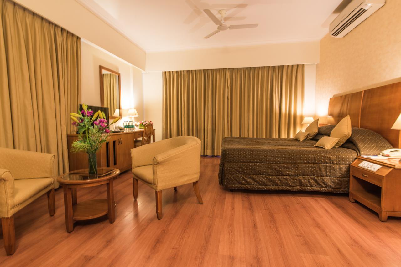Sai Vishram Business Hotel Kammasandra Luaran gambar