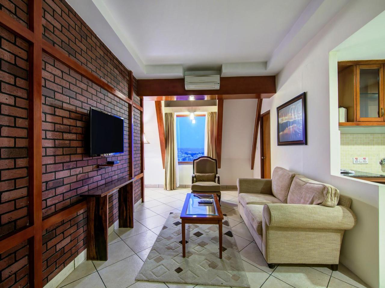 Sai Vishram Business Hotel Kammasandra Luaran gambar